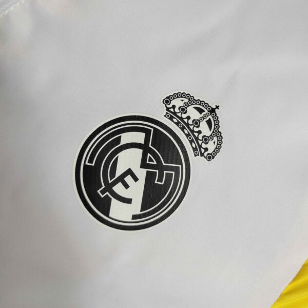 Real Madrid White Windbreaker New Jackets Soccer Jerseys