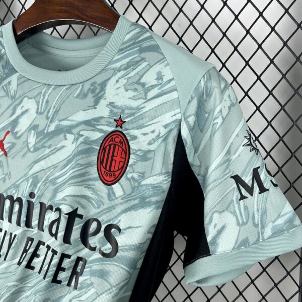 AC Milan Grenn Goalkeeper Kit Football T-Shirt
