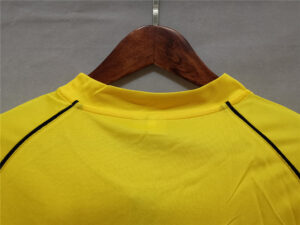 02 Dortmund home yellow