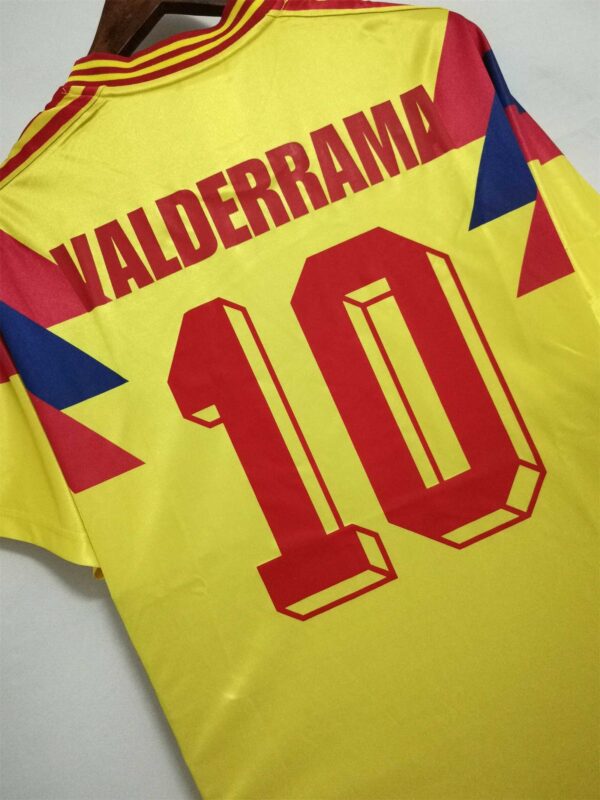 1990 Colombia home