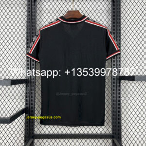 Manchester United 1998-99 Away Retro Jersey