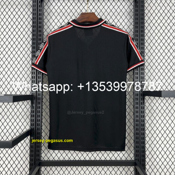 Manchester United 1998-99 Away Retro Jersey