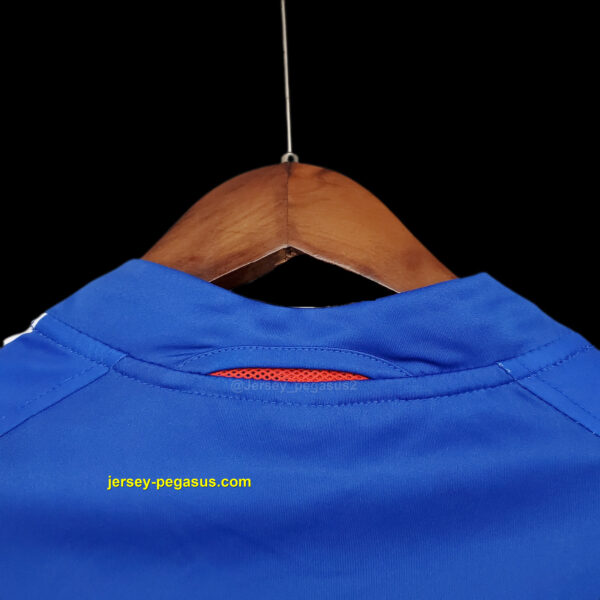 Retro France 2004 home