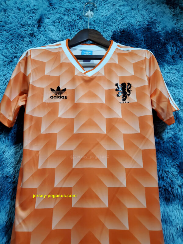 Retro 1988 Holland Home Retro