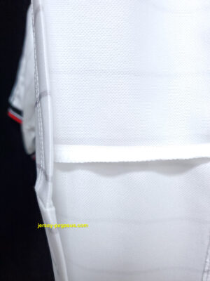 Retro M-u 1983 away