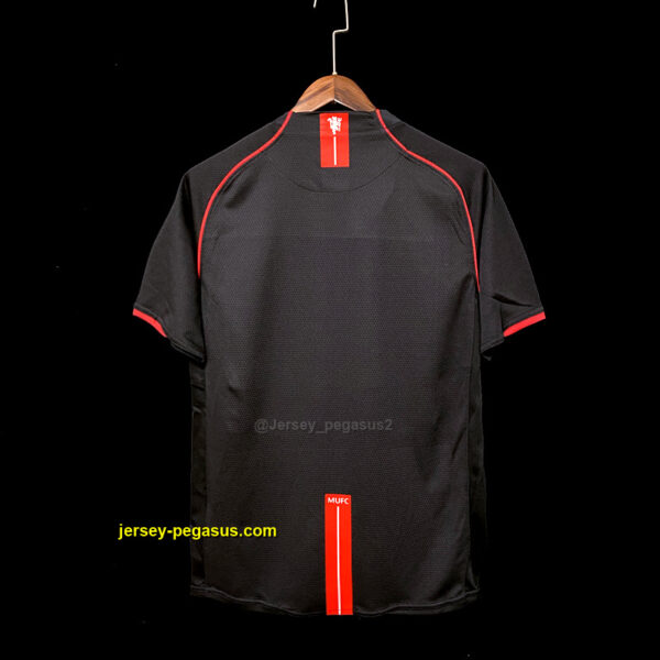 Retro M-u away black