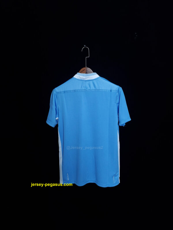Retro Manchester City home