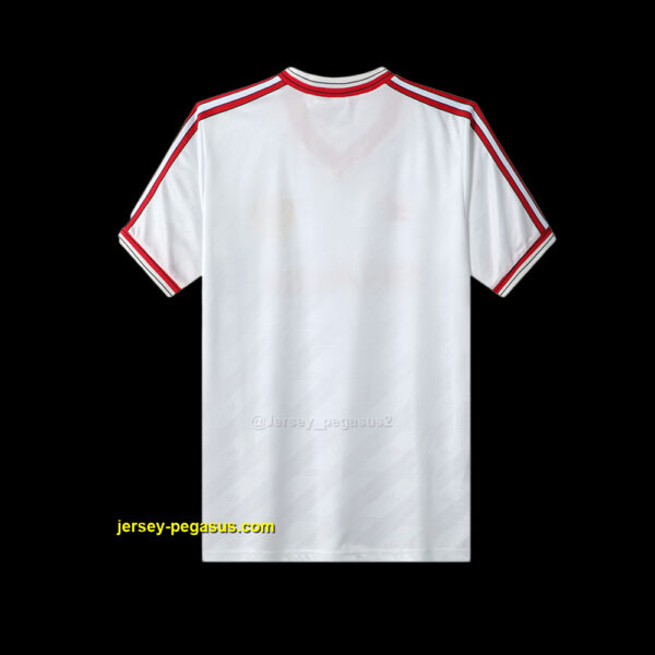 Retro Manchester United Away