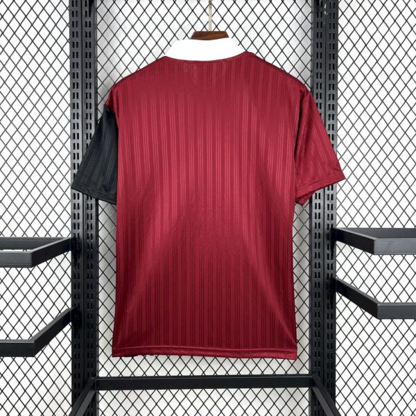 Oasis x Bolt Makers Arms 1996 Concept Jersey