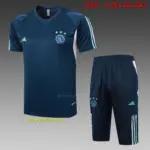 D883 short-sleeved Ajax royal blue (with cropped pants)