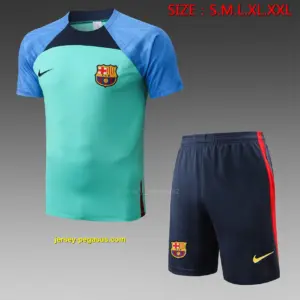 Short-sleeved 2223 Barcelona green (with cropped pants)