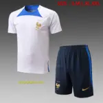 Short-sleeved 2223 French white (with cropped pants)