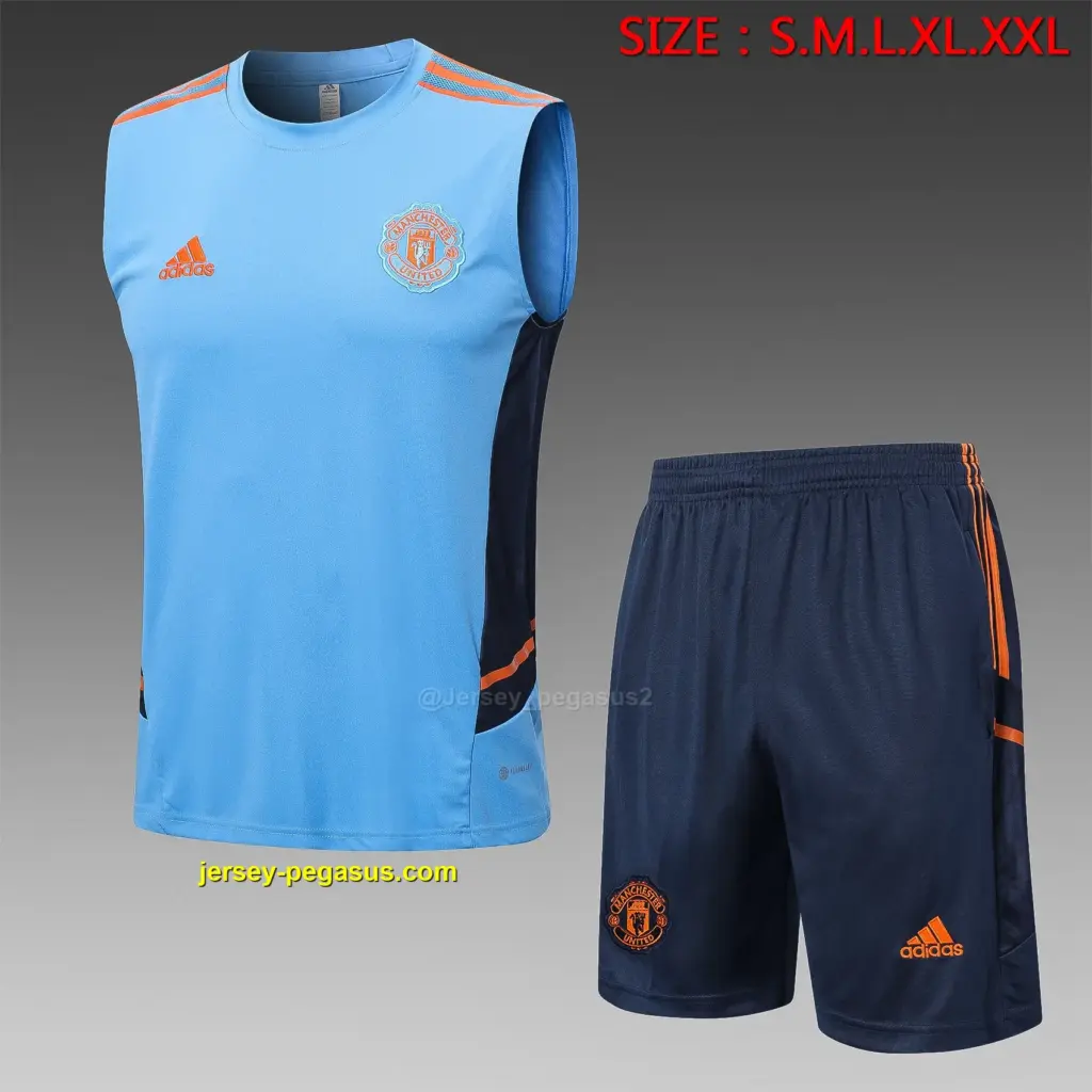 Short-sleeved 2223 Manchester United light blue (with five-length pants)