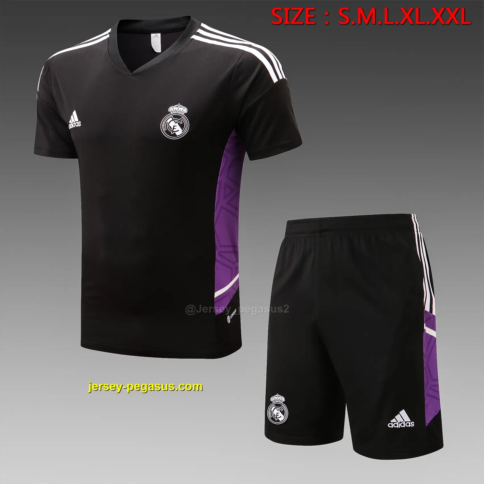 Short-sleeved 2223 Real Madrid black (with cropped pants) Short-sleeved 2223 Real Madrid black (with cropped pants)