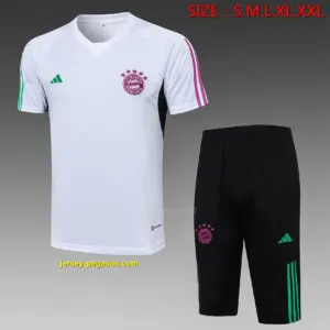 Short-sleeved 2324 Bayern white (with cropped pants)