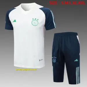 short sleeve 2324 Ajax light green (with cropped pants)