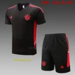 short-sleeved 2223 Bayern black (with cropped pants)