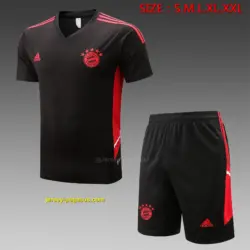 short-sleeved 2223 Bayern black (with cropped pants)