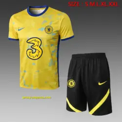 short-sleeved 2223 Chelsea yellow (with cropped pants)