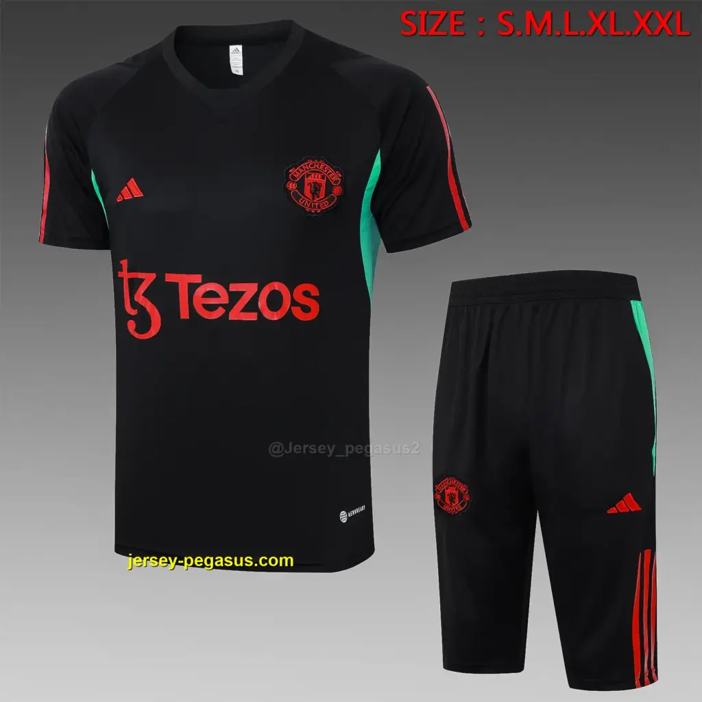 short-sleeved 2324 Manchester United black (with cropped pants)