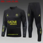 2324 Half Pull Jordan Paris Black