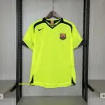 Retro Barcelona 2005-06 away jersey