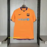Retro Barcelona 2006-07 away jersey