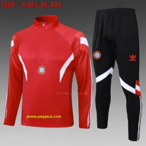 2425 Half Pull Bayern Red (Clover Adidas Label)-Bayern Munich
