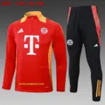 2425 half pull Bayern red (yellow collar)-Bayern Munich