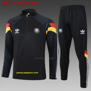 2425 half pull German black (sleeves red and yellow)-Germany