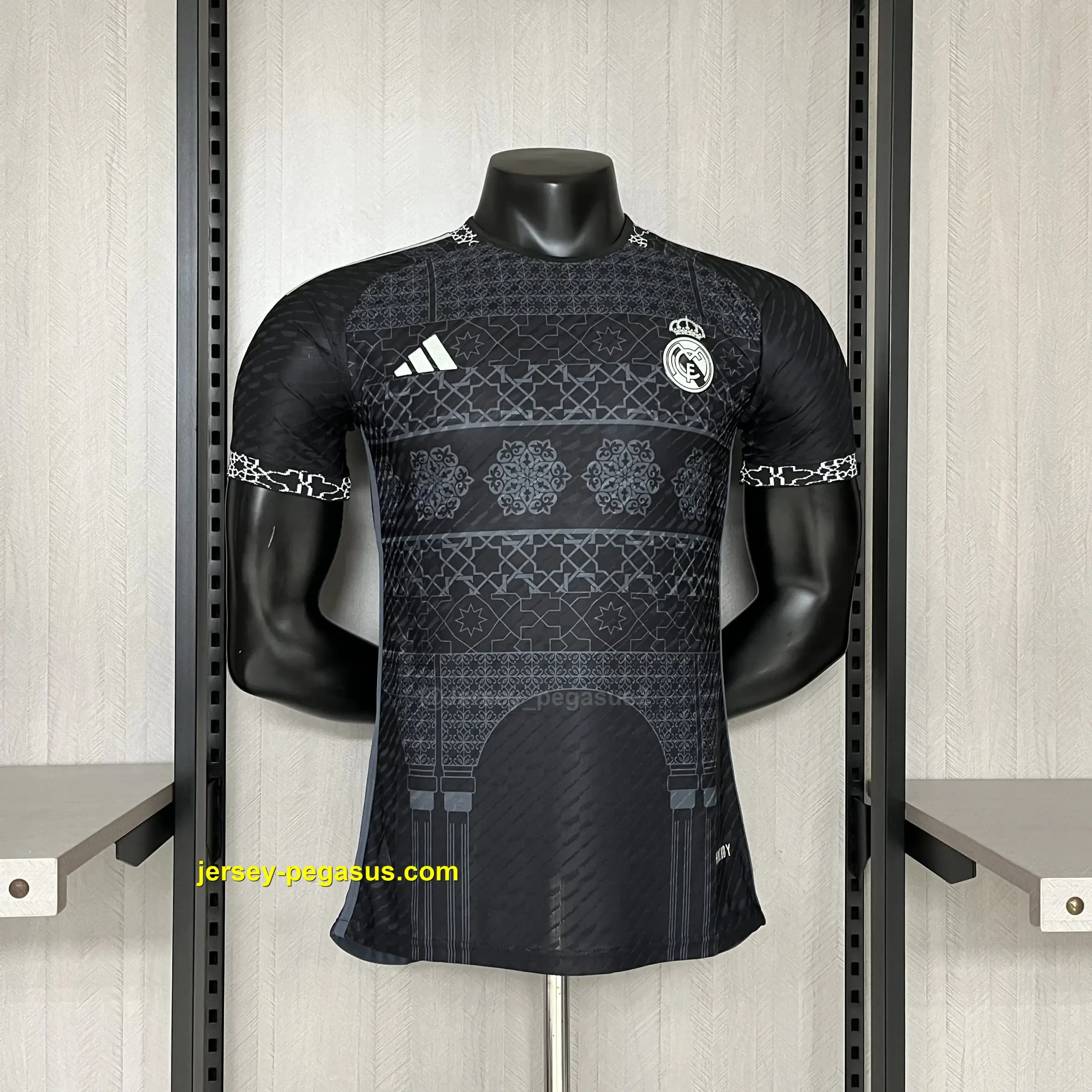 Player Edition 2024-25 Real Madrid Special Edition Black Jersey Player Edition 2024-25 Real Madrid Special Edition Black Jersey
