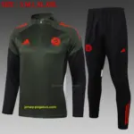 2526 half pull Bayern dark green-Bayern Munich