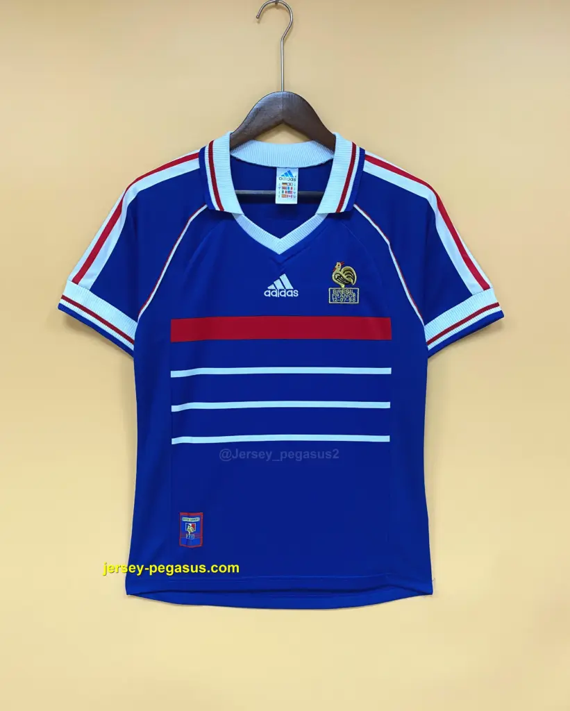 Retro France Home