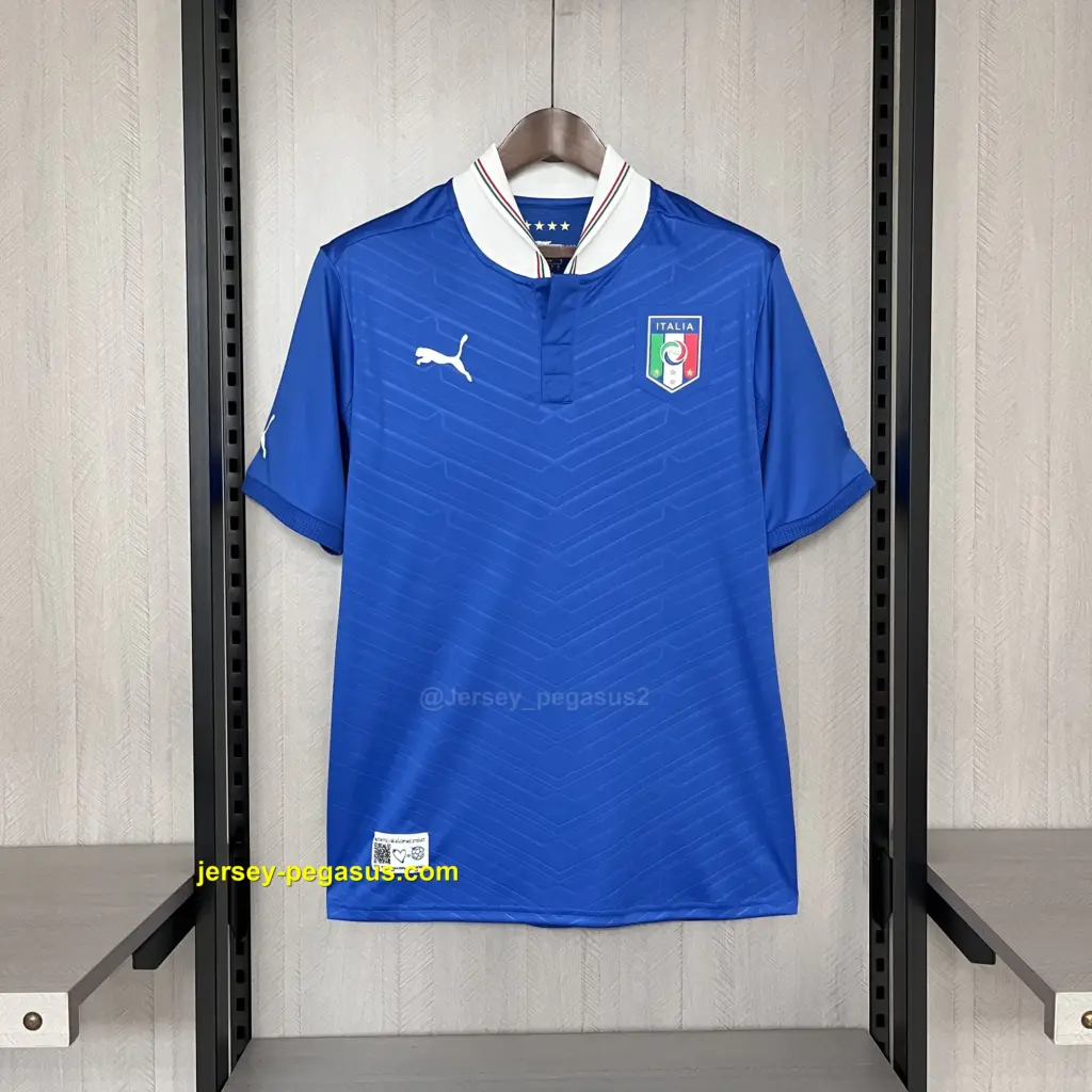 Retro Italian 2012 Home