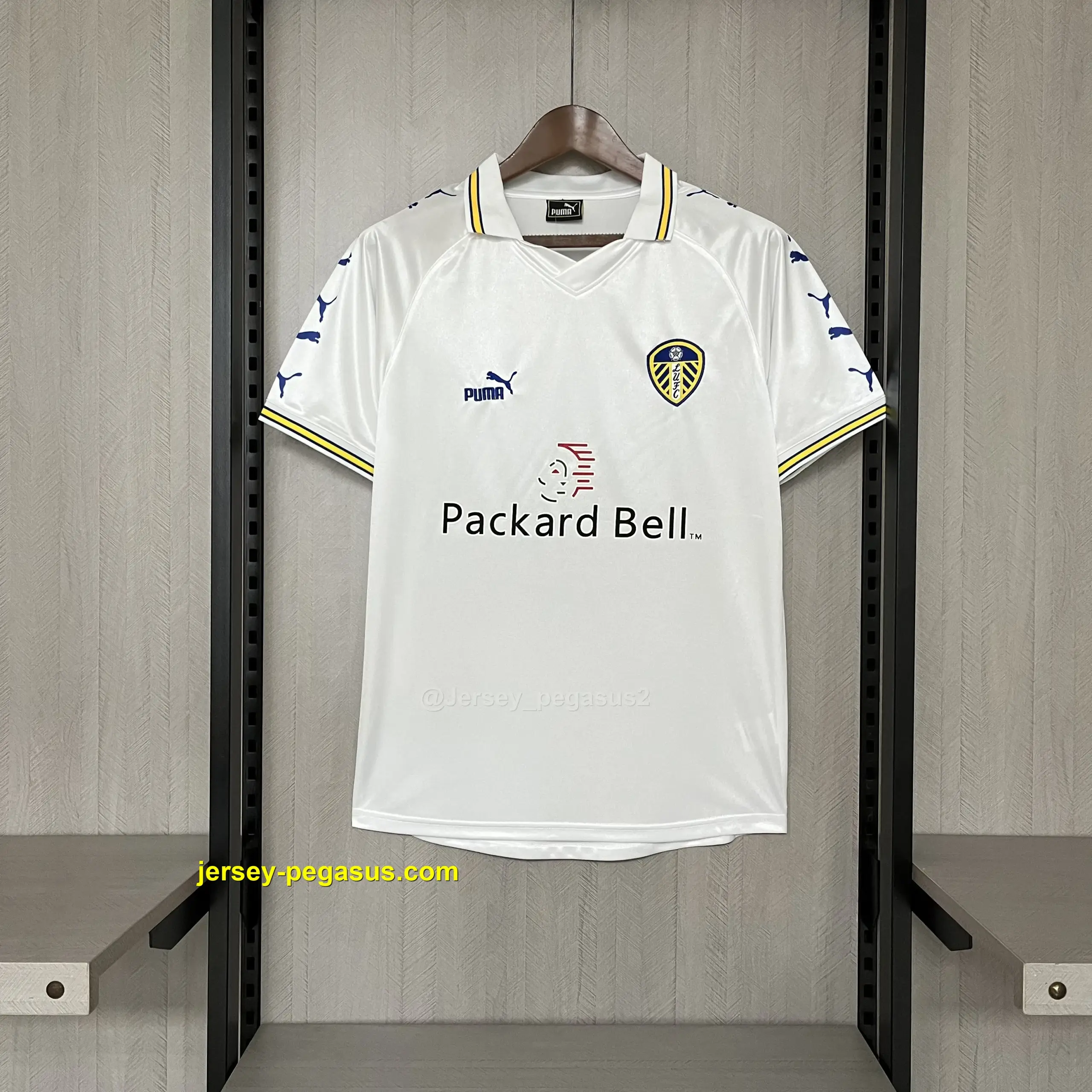 Retro Leeds United 1999 home jersey Retro Leeds United 1999 home jersey