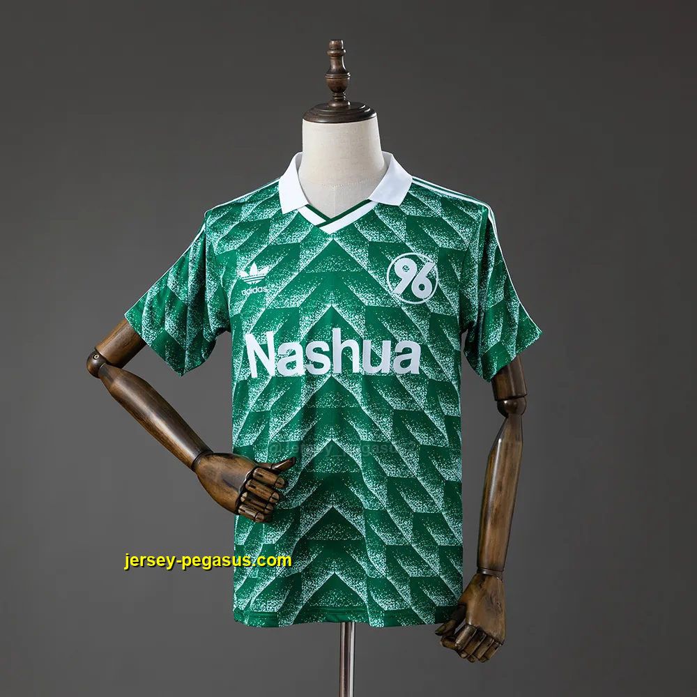 Hannover 96 Away Retro Jersey Hannover 96 Away Retro Jersey