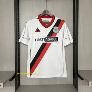 Retro Manchester City 2002-03 away jersey