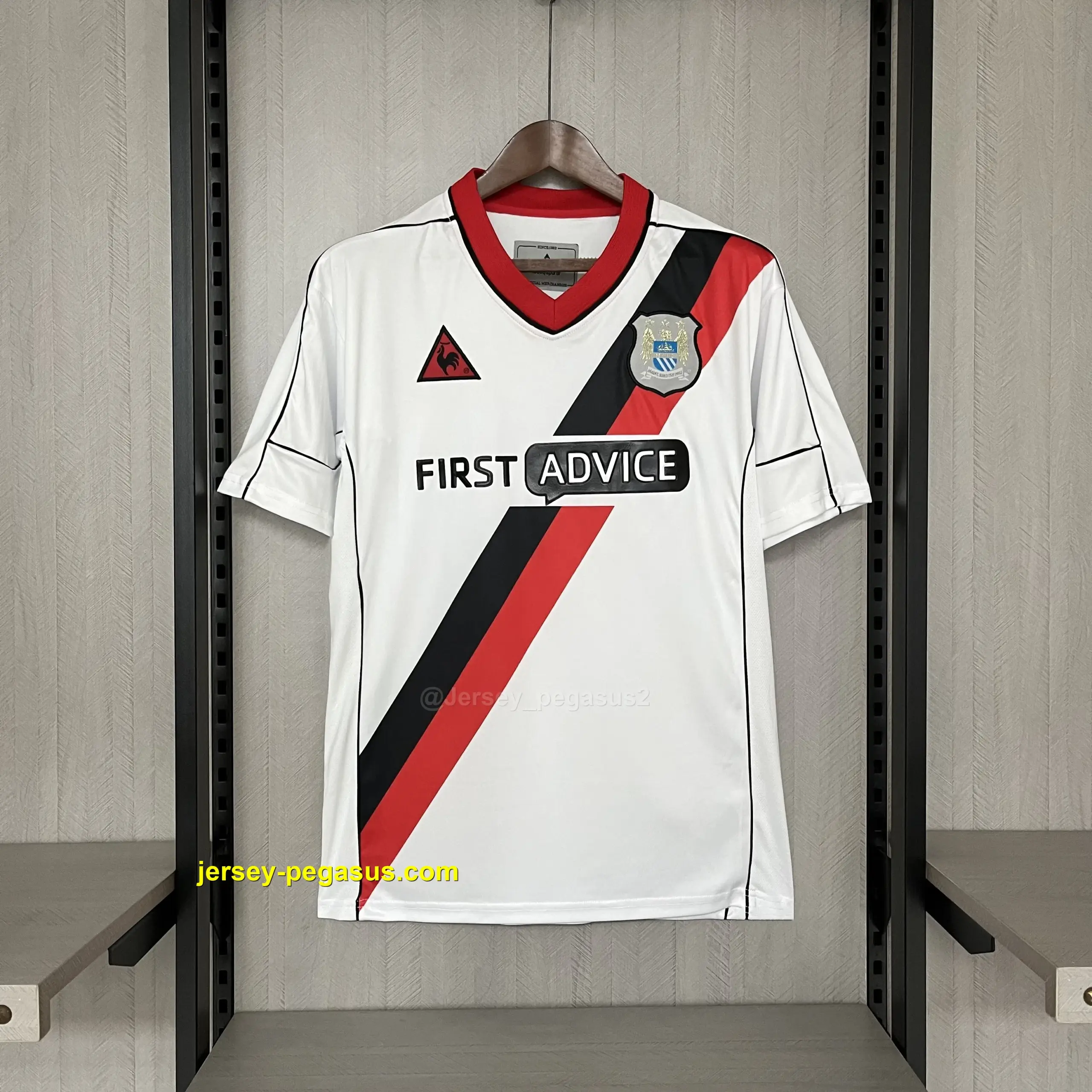 Retro Manchester City 2002-03 away jersey Retro Manchester City 2002-03 away jersey