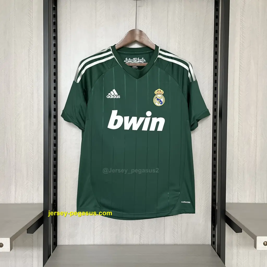 Retro Real Madrid 2012-13 III Jersey
