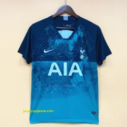 Retro Tottenham 2nd away