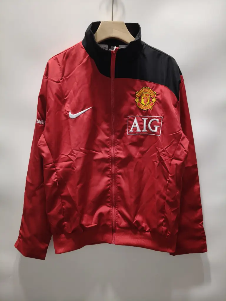 0708 Manchester United red retro single-sided embroidered windbreaker