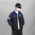 120885 clover embroidered windbreaker