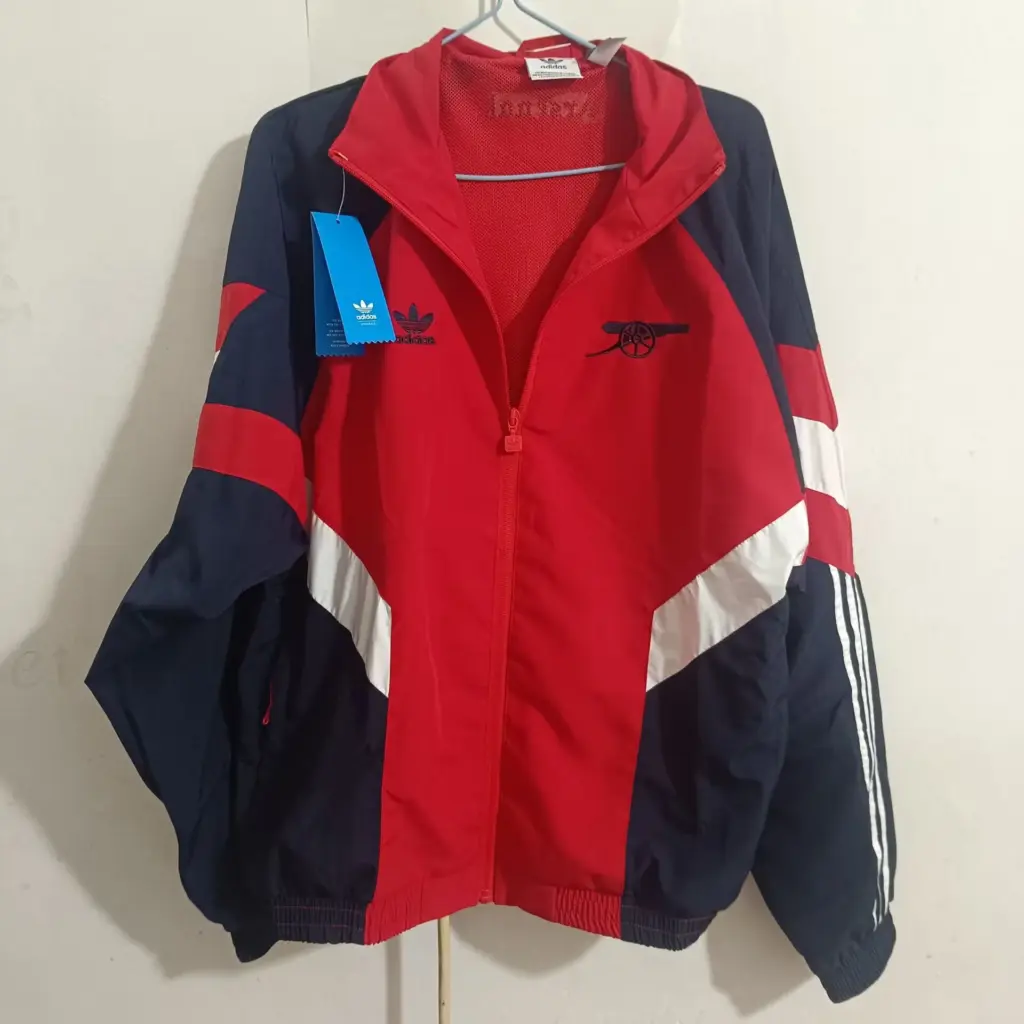 2425 Arsenal Embroidery 575