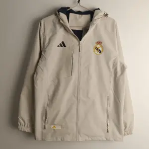 25 Real Madrid Jacket 580