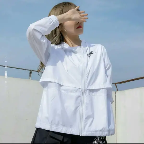 2526 Nike Casual Windbreaker 075 2526 Nike Casual Windbreaker 075