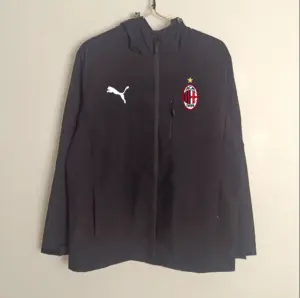 AC black jacket 575