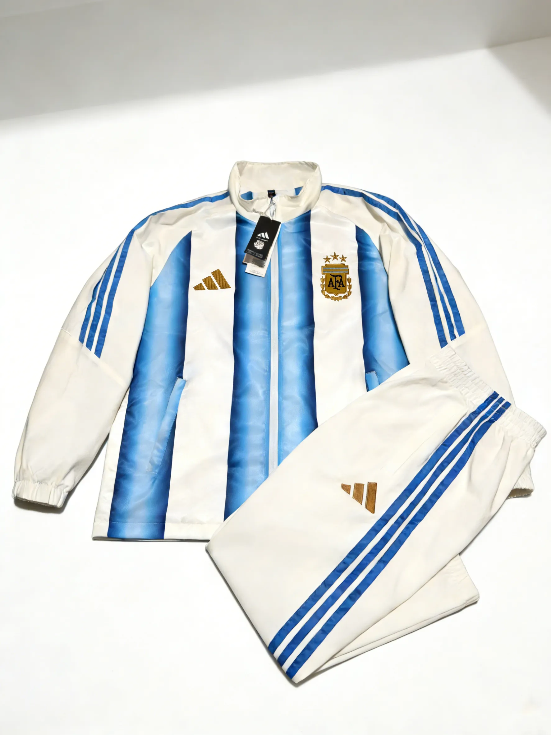 Argentina white and blue suit single-sided windbreaker Argentina white and blue suit single-sided windbreaker