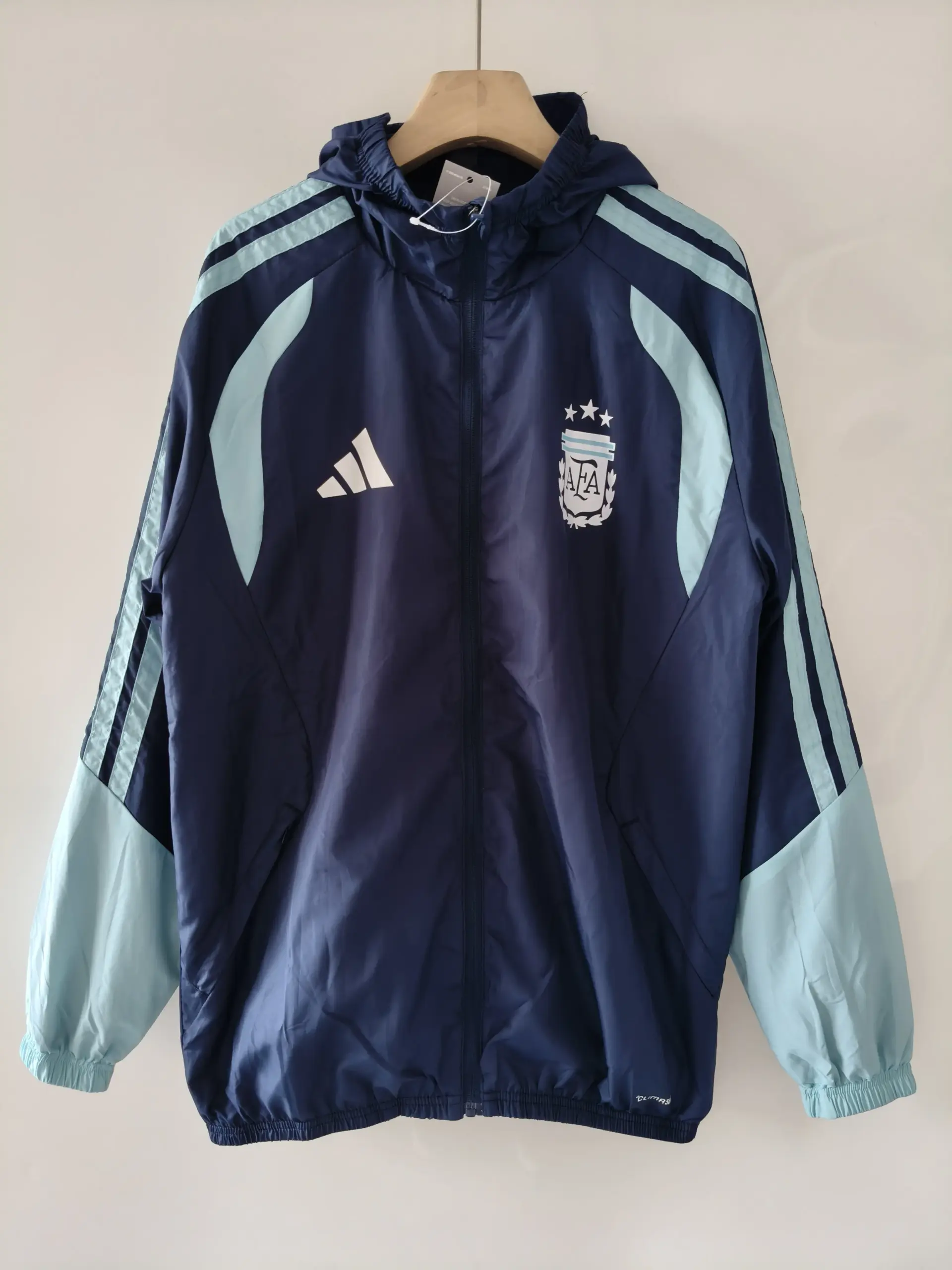 Argentinian sapphire blue hooded single-sided windbreaker Argentinian sapphire blue hooded single-sided windbreaker