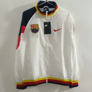 Barcelona retro white windbreaker 085