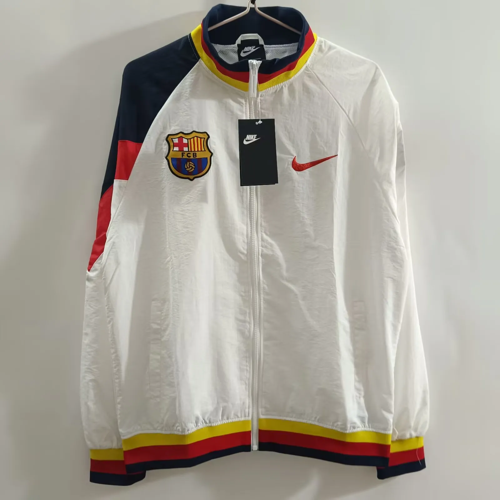 Barcelona retro white windbreaker 085 Barcelona retro white windbreaker 085